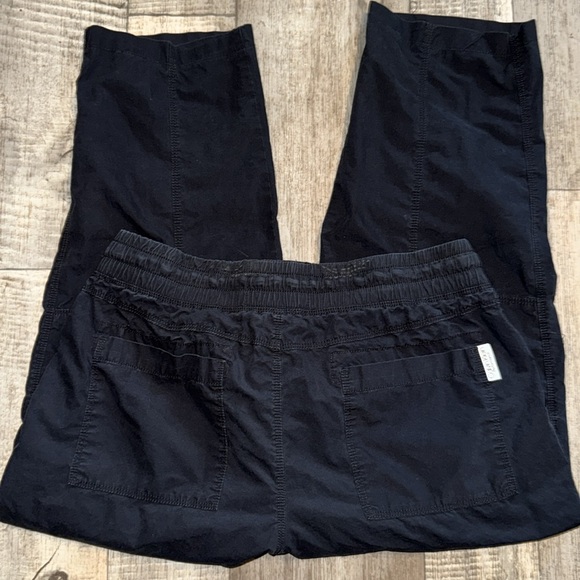 CALVIN KLEIN PERFORMANCE Capri pants-size M - Picture 5 of 14